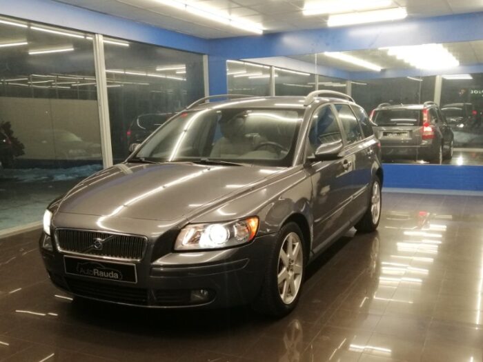 Volvo V50